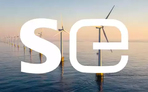 Moderne Windkraftanlagen auf dem Meer bei Sonnenaufgang als Symbol für den Energiesektor. - Foto: über boerse-global.de