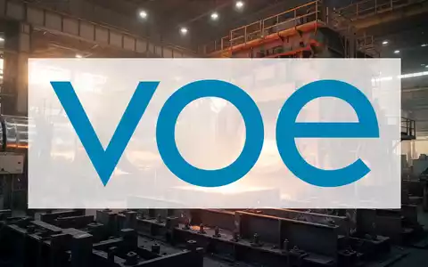 Moderne Stahlproduktionsanlage in einer industriellen Umgebung bei Dämmerung. - Foto: über boerse-global.de