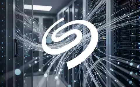 Abstrakte Darstellung von Hochleistungs-Servern und Datenspeichern in einem modernen Rechenzentrum. - Foto: über boerse-global.de