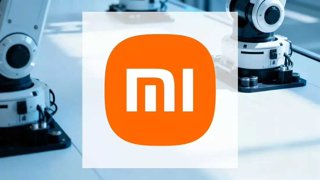 Xiaomi Stock Plunges 5.5% After SUV Launch Amid Short Seller Pressure and Chip Cost Woes
