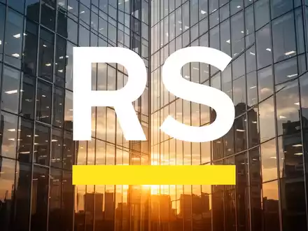 Moderne Büroarchitektur bei Sonnenaufgang als Symbol für wirtschaftliches Wachstum. - Foto: über boerse-global.de