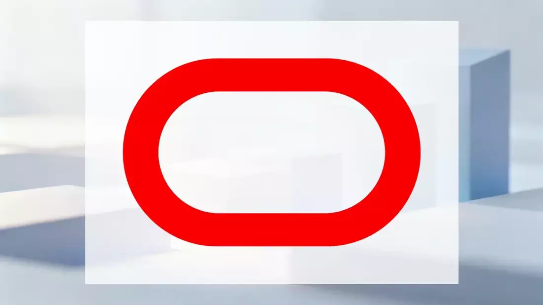 Oracle Stock vs Bonds: AI Backlog Boom Masks Credit Downgrade Risk