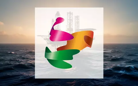 Moderne Offshore-Ölplattform bei Sonnenaufgang auf dem offenen Meer. - Foto: über boerse-global.de