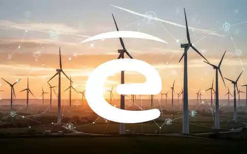 Moderne Windkraftanlage bei Sonnenuntergang als Symbol für nachhaltige Energieversorgung - Foto: über boerse-global.de