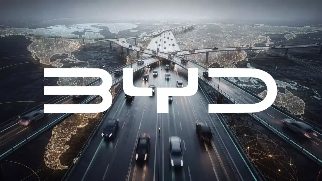 BYD Da Han EV: 1,008 km Range, 9-Minute Fast Charge, Targets Mercedes