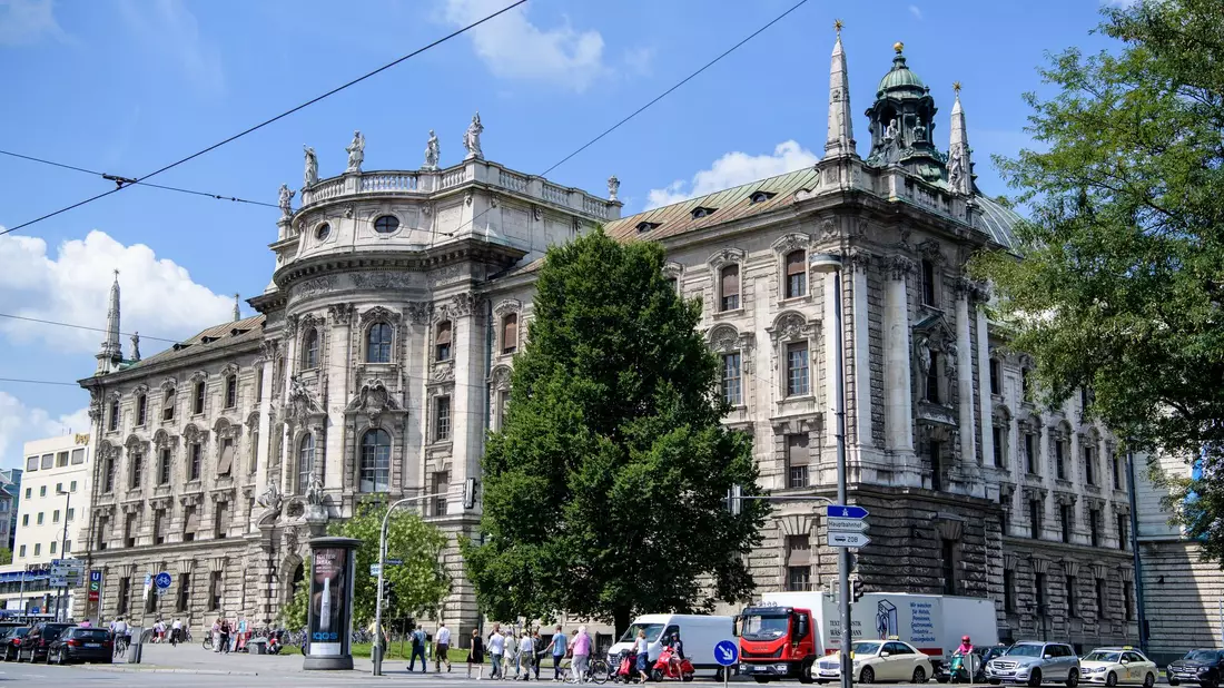 Das Landgericht München I hat im Fall Gema gegen Suno entschieden. (Archivbild) - Bild: Matthias Balk/dpa
