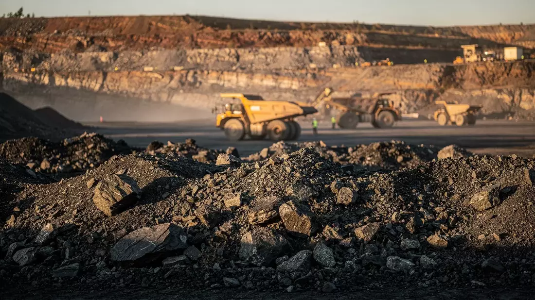 Power Metallic Mines: Ressourcenschätzung verschoben, Bohrungen laufen
