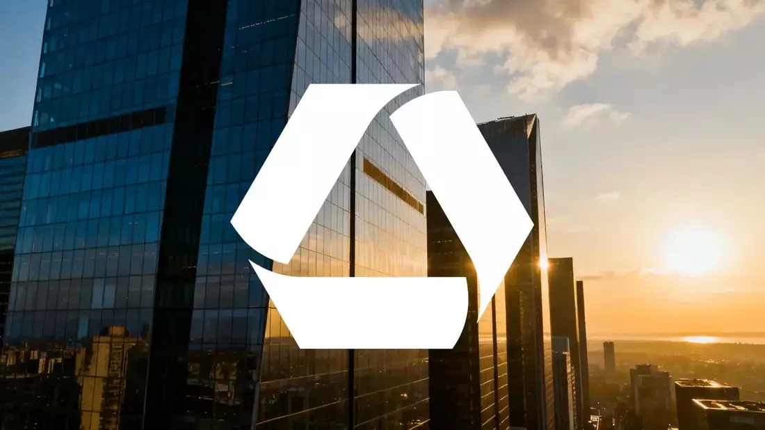 Commerzbank Takeover: S&P Cuts Outlook, UniCredit Pushes 2026 Timeline