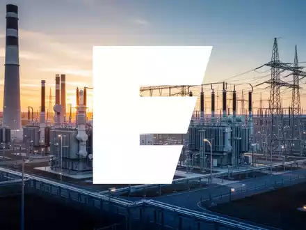 Moderne industrielle Energieinfrastruktur bei Sonnenuntergang als Symbol für den Energiesektor. - Foto: über boerse-global.de