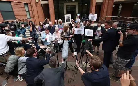 Ein Bestatter wurde in England zu 20 Jahren Haft verurteilt. - Foto: Scott Heppell/PA Wire/dpa