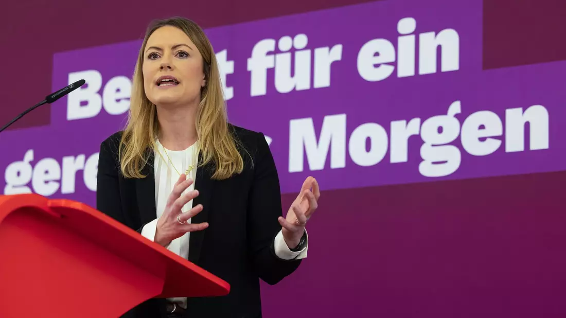 Clara Bünger von der Linken warnt vor «höheren Mauern». (Archivbild) - Bild: Jürgen Lösel/dpa