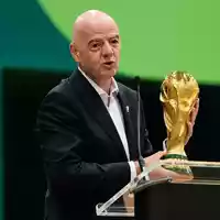 Spielen 2030 noch mehr Teams bei der Endrunde um den WM-Pokal? (Archivbild) - Foto: Tony Gutierrez/AP/dpa