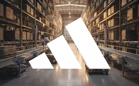 Abstraktes, professionelles Bild einer modernen Logistikanlage, das globales Handelswachstum und industrielle Dynamik zeigt. - Foto: über boerse-global.de