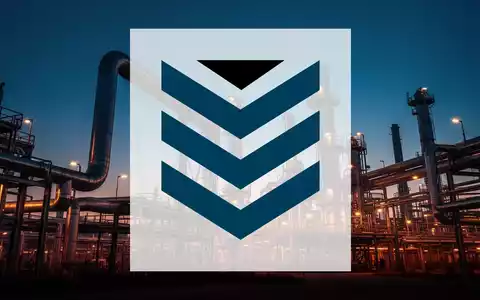 Industrielle Ölraffinerie in der Dämmerung als Symbol für den Energiesektor und Finanzierung. - Foto: über boerse-global.de