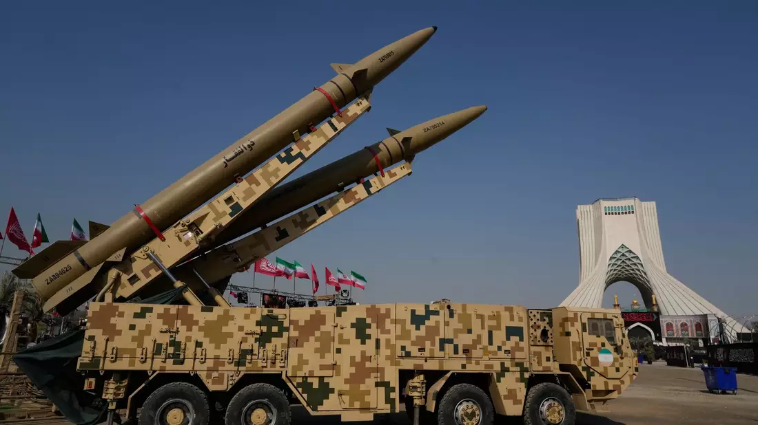 Irans Raketen stellen eine große Bedrohung für die mit den USA verbündeten Staaten am Persischen Golf dar. (Symbolbild) - Bild: Vahid Salemi/AP/dpa