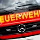 Bei den Löscharbeiten wurden vier Feuerwehrleute verletzt. (Archivbild) - Bild: Hauke-Christian Dittrich/dpa