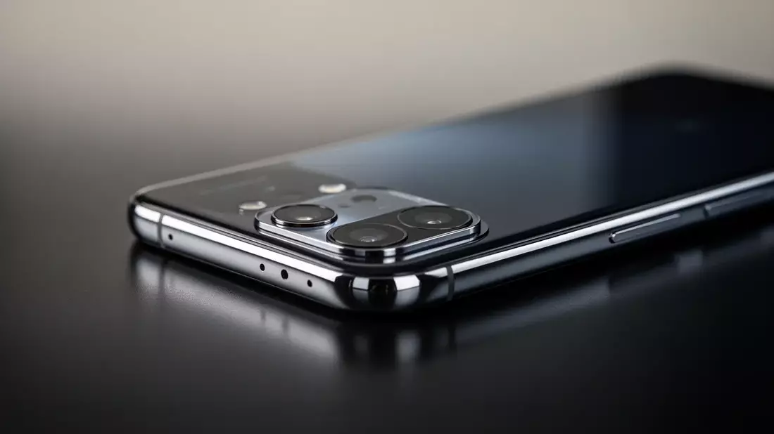 Apple-Aktie: Analyst senkt Rating wegen steigender iPhone-18-Pro-Kosten
