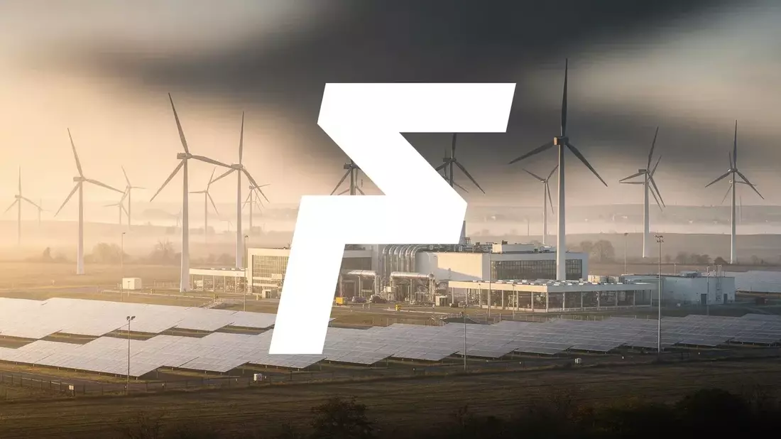 T1 Energy Stock Plunges 66% Despite Strong Buy Ratings: Technical vs Fundamental Divide