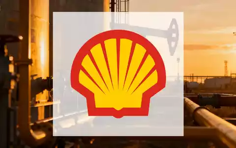 Moderne Industrieanlage der Öl- und Gasbranche bei goldenem Sonnenuntergang als Symbol für Energieinvestitionen. - Foto: über boerse-global.de