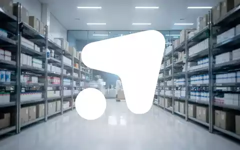 Abstrakte Darstellung einer modernen Apotheken-Logistik in einem professionellen, klinisch sauberen Umfeld. - Foto: über boerse-global.de