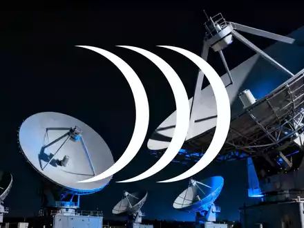 Abstrakte Darstellung moderner Radartechnologie und Luft- und Raumfahrttechnik in einer professionellen, technologischen Umgebung. - Foto: über boerse-global.de
