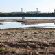 Das Kernkraftwerk MVM Paks, das aufgrund extrem niedriger Wasserstände an der Donau komplett abgeschaltet werden musste. - Bild: Daniel Kiss/MTI/AP/dpa