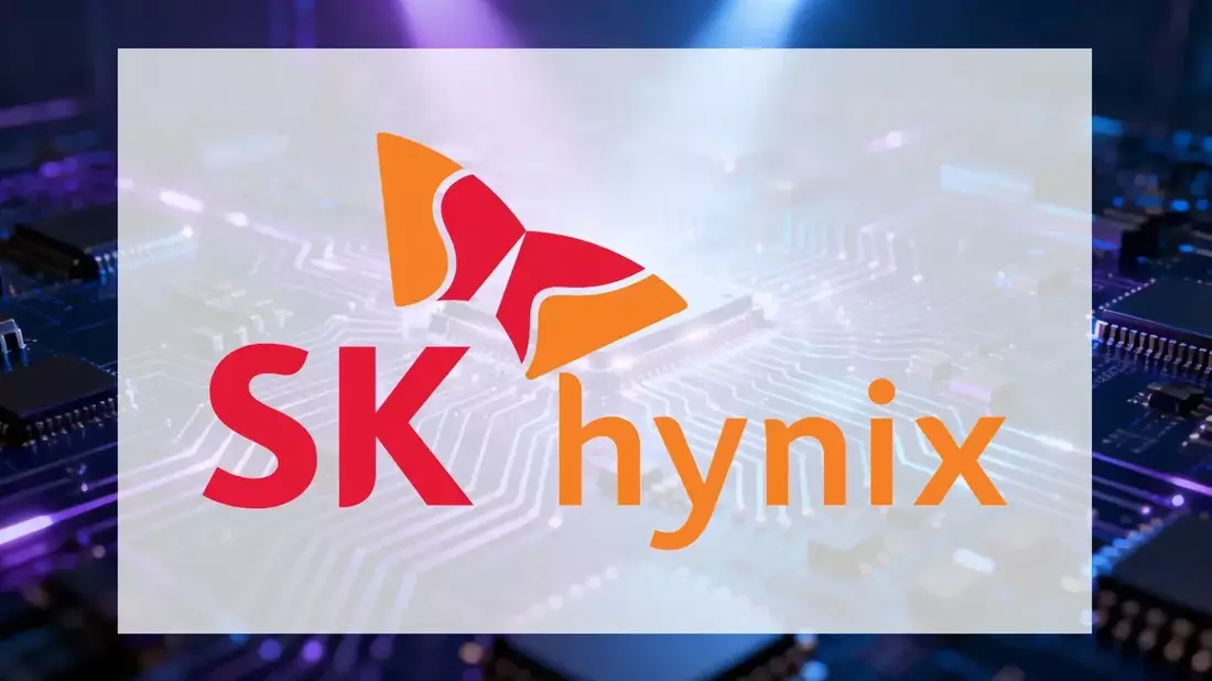 SK Hynix Stock Surges 30%: HBM4 Lead vs Samsung Threat Ahead