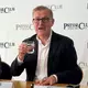 Bayern-Boss Jan-Christian Dreesen erklärt, warum der Asien-Trip wichtig ist. (Archivbild) - Bild: Christian Kunz/dpa