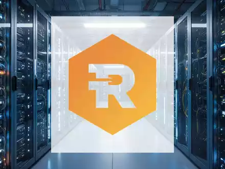 Abstrakte Darstellung eines modernen Rechenzentrums mit leuchtenden Server-Racks in einer professionellen Umgebung. - Foto: über boerse-global.de
