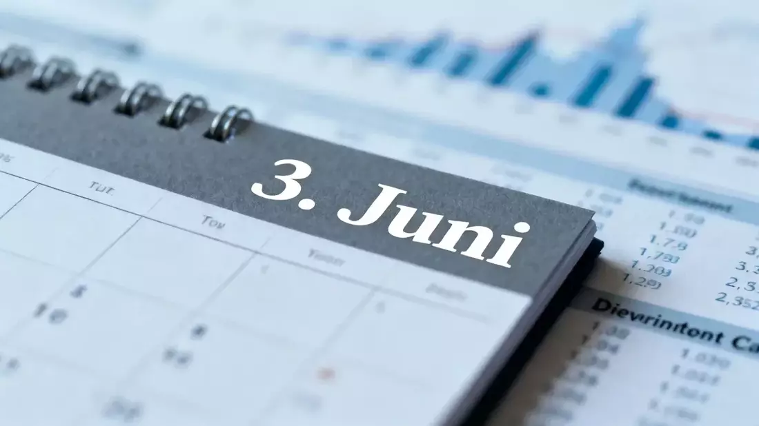 VanEck Dividend ETF Nears High as HSBC, Novo, Allianz Earnings Loom