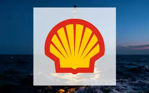 Industrielle Offshore-Ölplattform bei Dämmerung auf dem offenen Meer. - Foto: über boerse-global.de