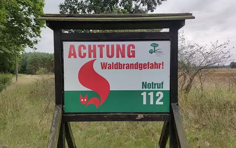 Hinweis auf Waldbrandgefahr (Archiv) - Foto: via dts Nachrichtenagentur
