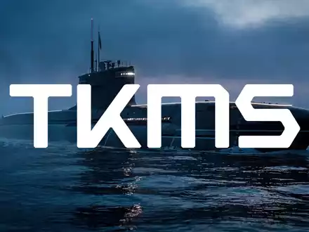 Die Silhouette eines modernen U-Boots in dunklen, nebligen Gewässern bei Dämmerung, die maritime Verteidigungsindustrie symbolisierend. - Foto: über boerse-global.de