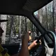 Ein Großteil seines Landes ist verbrannt, erzählt Waldbauer Monchaux. - Bild: Katharina Kausche/dpa