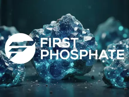 Nahaufnahme von kristallinen Phosphatmineralien in einer professionellen, atmosphärischen Laborumgebung. - Foto: über boerse-global.de