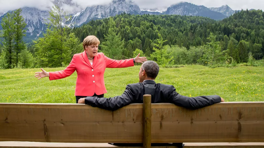 Sind eigentlich Freunde: Ex-Bundeskanzlerin Angela Merkel (CDU) und Ex-US-Präsidenten Obama. (Archivbild) - Bild: Michael Kappeler/dpa POOL/dpa