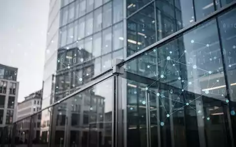 Abstraktes digitales Datennetz über einer modernen deutschen Stadtlandschaft als Symbol für die Digitalisierung. - Foto: über boerse-global.de