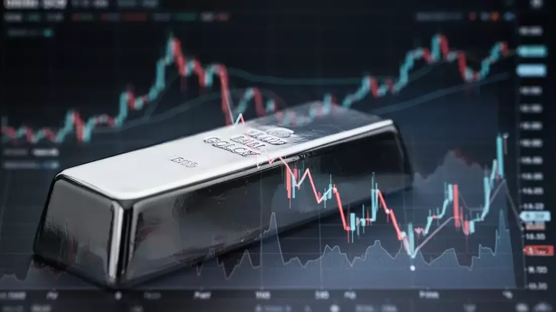 Silver Rebounds Above $58 as Iran Talks and Fed Bets Drive Recovery