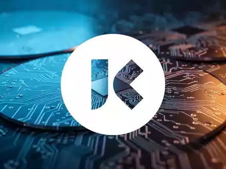 Abstrakte Darstellung von Halbleiter-Wafern und Mikrochip-Schaltkreisen in einer technologischen Industrieumgebung. - Foto: über boerse-global.de