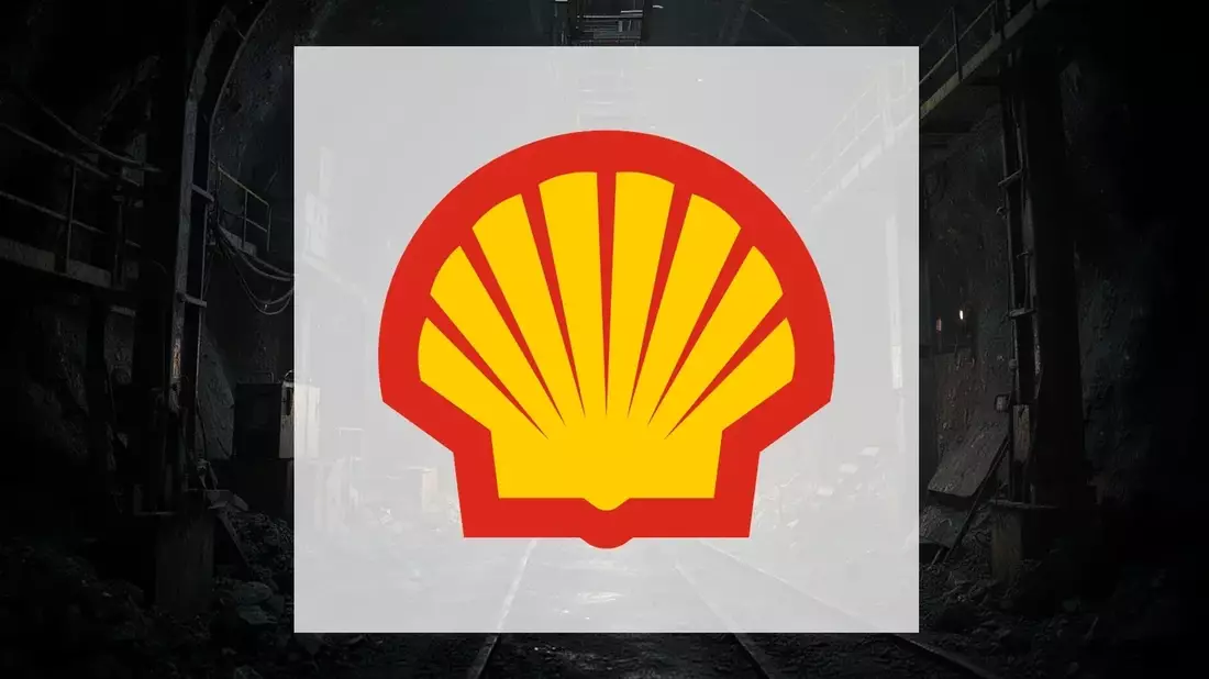 Shell Q2 Profit Surges to $9.8B, Divests Assets, Boosts Shareholder Returns