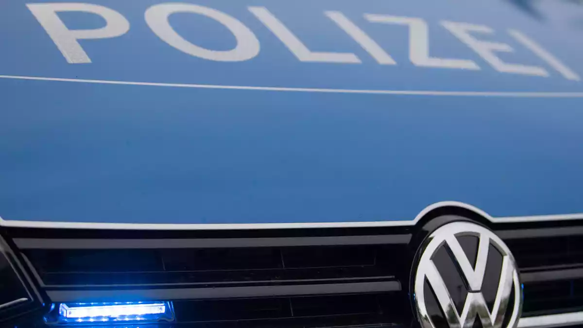 Die Polizei leitete ein Ermittlungsverfahren ein. (Symbolbild) - Bild: Lino Mirgeler/dpa
