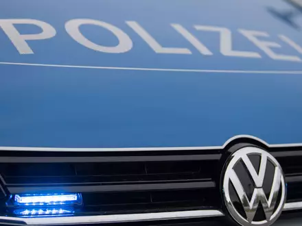 Die Polizei leitete ein Ermittlungsverfahren ein. (Symbolbild) - Foto: Lino Mirgeler/dpa