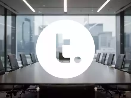 Abstrakte Darstellung einer modernen Unternehmensführung in einem professionellen Büroambiente. - Foto: über boerse-global.de