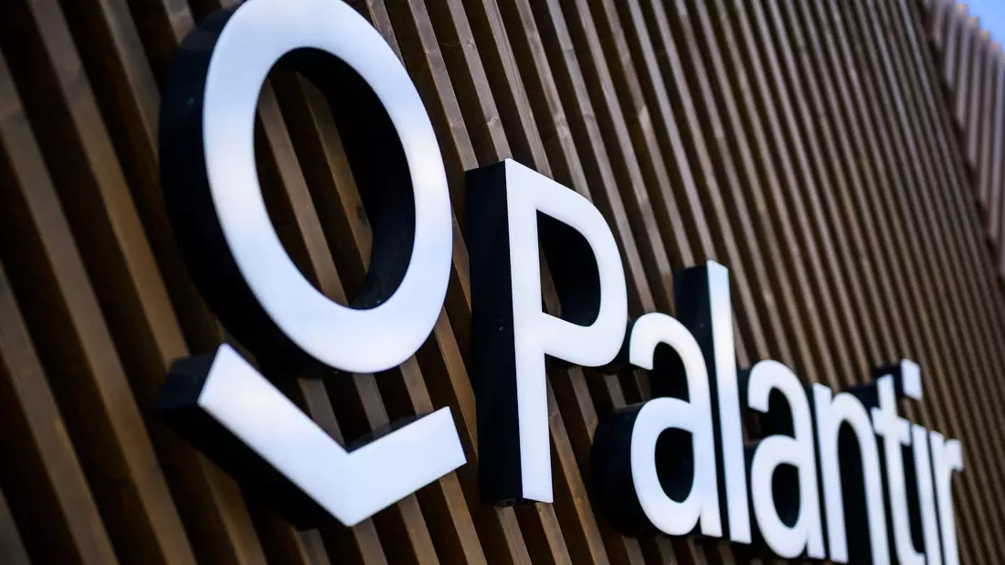 Palantir ist auf die Auswertung großer Datenmengen spezialisiert. (Archivbild) - Bild: Gian Ehrenzeller/KEYSTONE/dpa