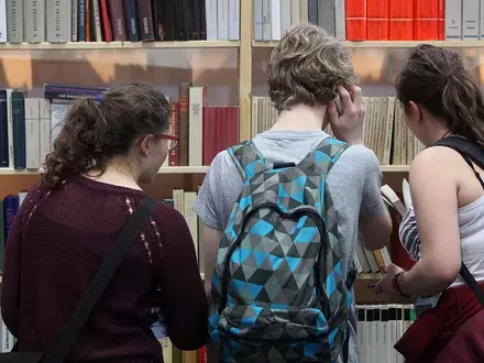 Jugendliche Leser (Archiv) - Foto: via dts Nachrichtenagentur
