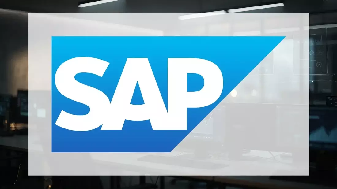 SAP Cloud Growth vs Profit Warning: Stock Rebound Faces Mixed Signals
