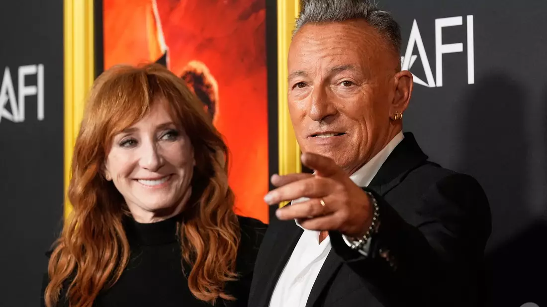 Springsteens Frau Patti ist auch Mitglied der legendären E Street Band, die den Rockmusiker seit Jahrzehnten begleitet. (Archivbild) - Bild: Chris Pizzello/Invision/AP/dpa