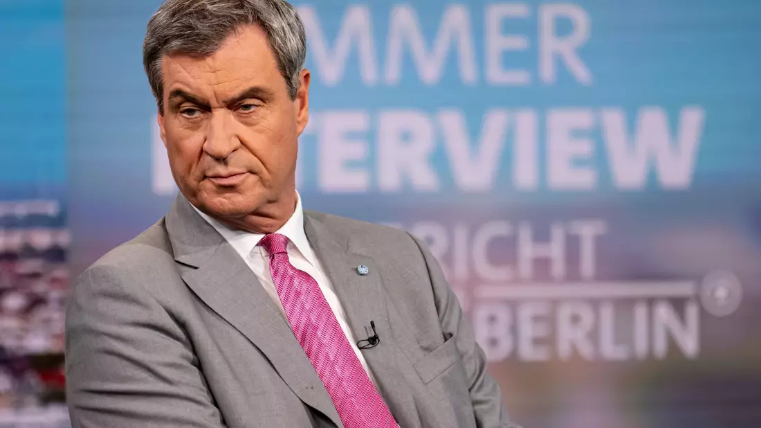 CSU-Chef Markus Söder zweifelt an der Wirksamkeit der 12-Uhr-Regel. (Archivbild) - Bild: Fabian Sommer/dpa