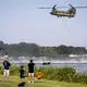 In den Niederlanden kämpft die Feuerwehr gegen einen Brand in einem Naturgebiet. - Bild: Sem Van Der Wal/ANP/dpa