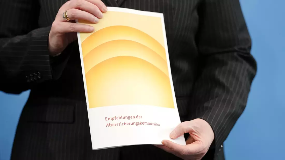 Die Rentenkommission empfiehlt die Abschaffung der «Rente mit 63». (Archivbild) - Bild: Kay Nietfeld/dpa